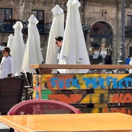 Arquitecto De La Vida- Plaza Mayor 게스트하우스