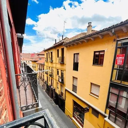 בית הארחה Arquitecto De La Vida- Plaza Mayor *