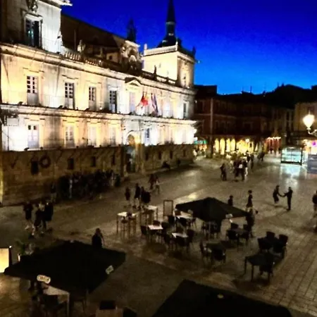 Pensión Arquitecto De La Vida- Plaza Mayor León