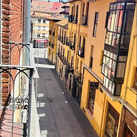Pensión Arquitecto De La Vida- Plaza Mayor León