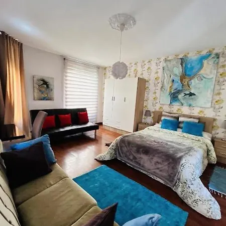 Arquitecto De La Vida- Plaza Mayor בית הארחה