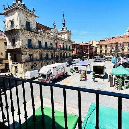 Arquitecto De La Vida- Plaza Mayor בית הארחה *