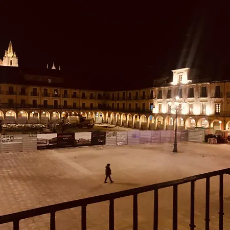 בית הארחה Arquitecto De La Vida- Plaza Mayor *