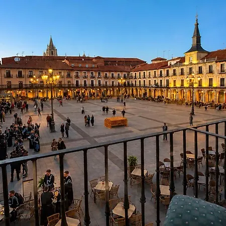 Arquitecto De La Vida I - Plaza Mayor * León
