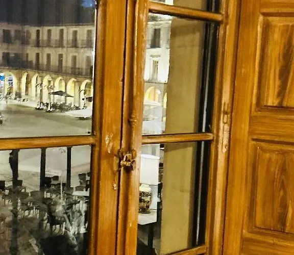 Arquitecto De La Vida- Plaza Mayor * León