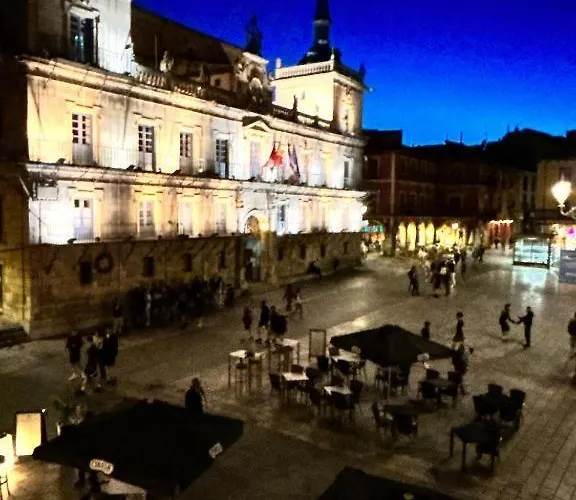 Arquitecto De La Vida- Plaza Mayor * León