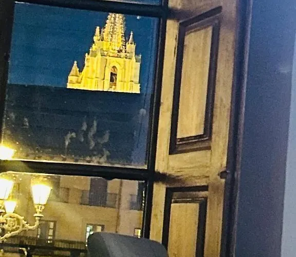 Arquitecto De La Vida- Plaza Mayor León